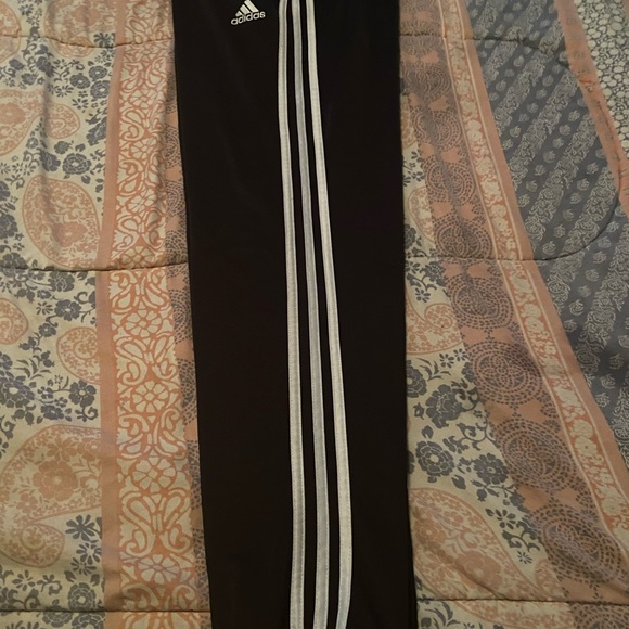 Adidas - Picture 3 of 3